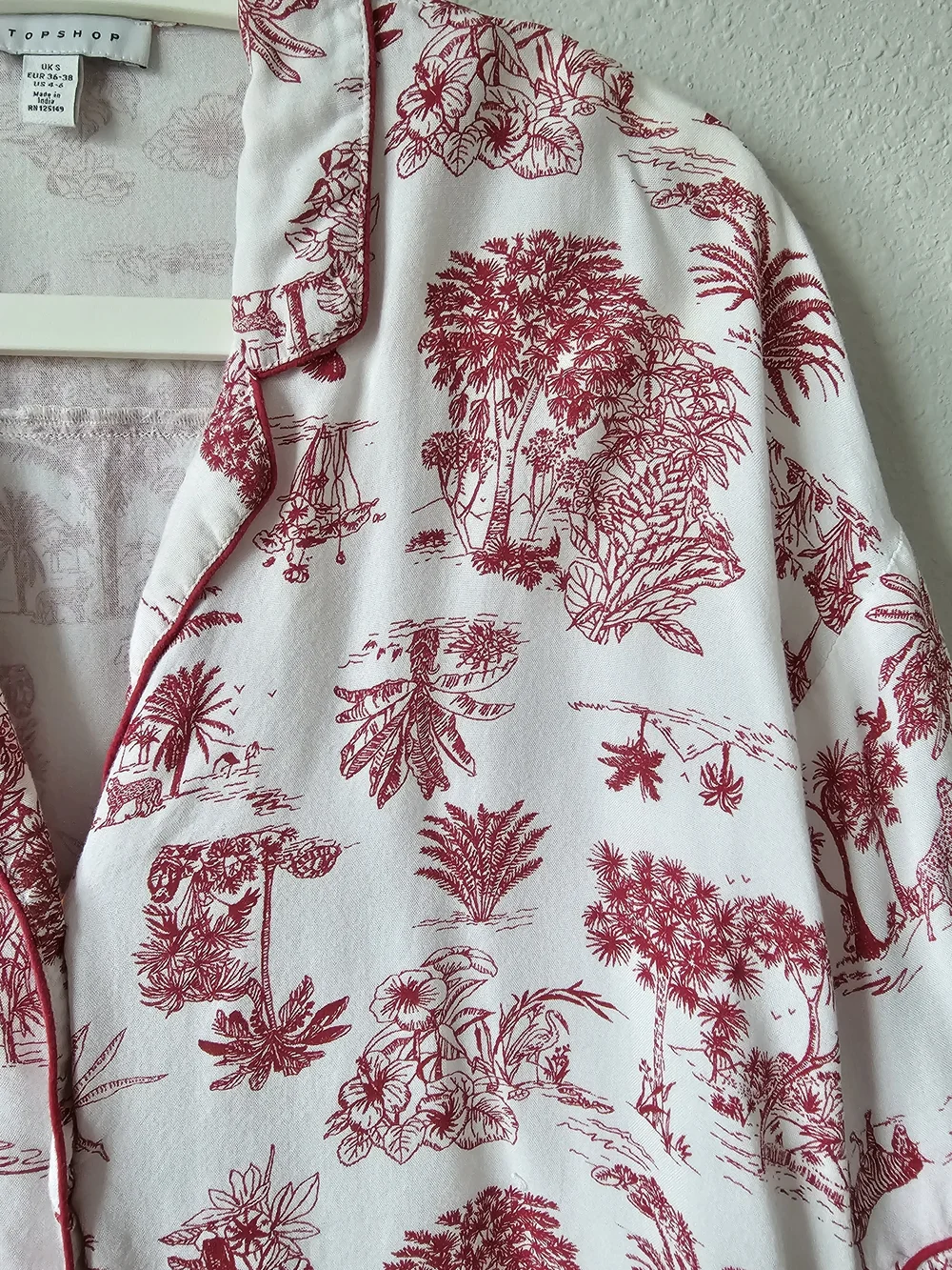 Topshop Red Toile Short Pajama Set - Women's Two-Piece Sleepwear - Picture 6 of 10